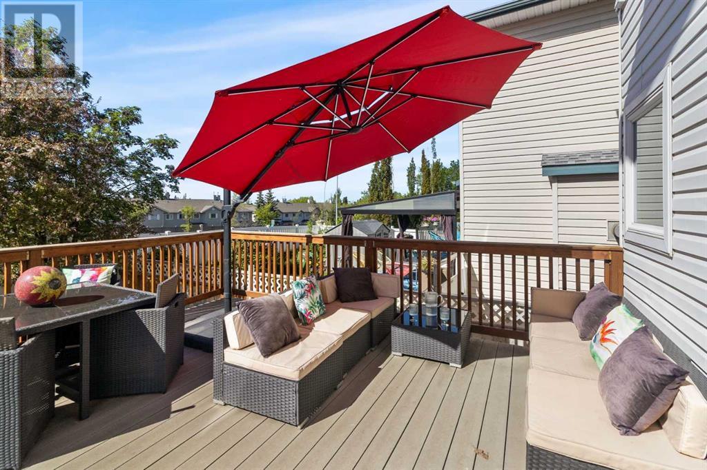 Single Family House for Sale in  Douglas Ridge Circle SE Douglasdale/Glen Calgary 