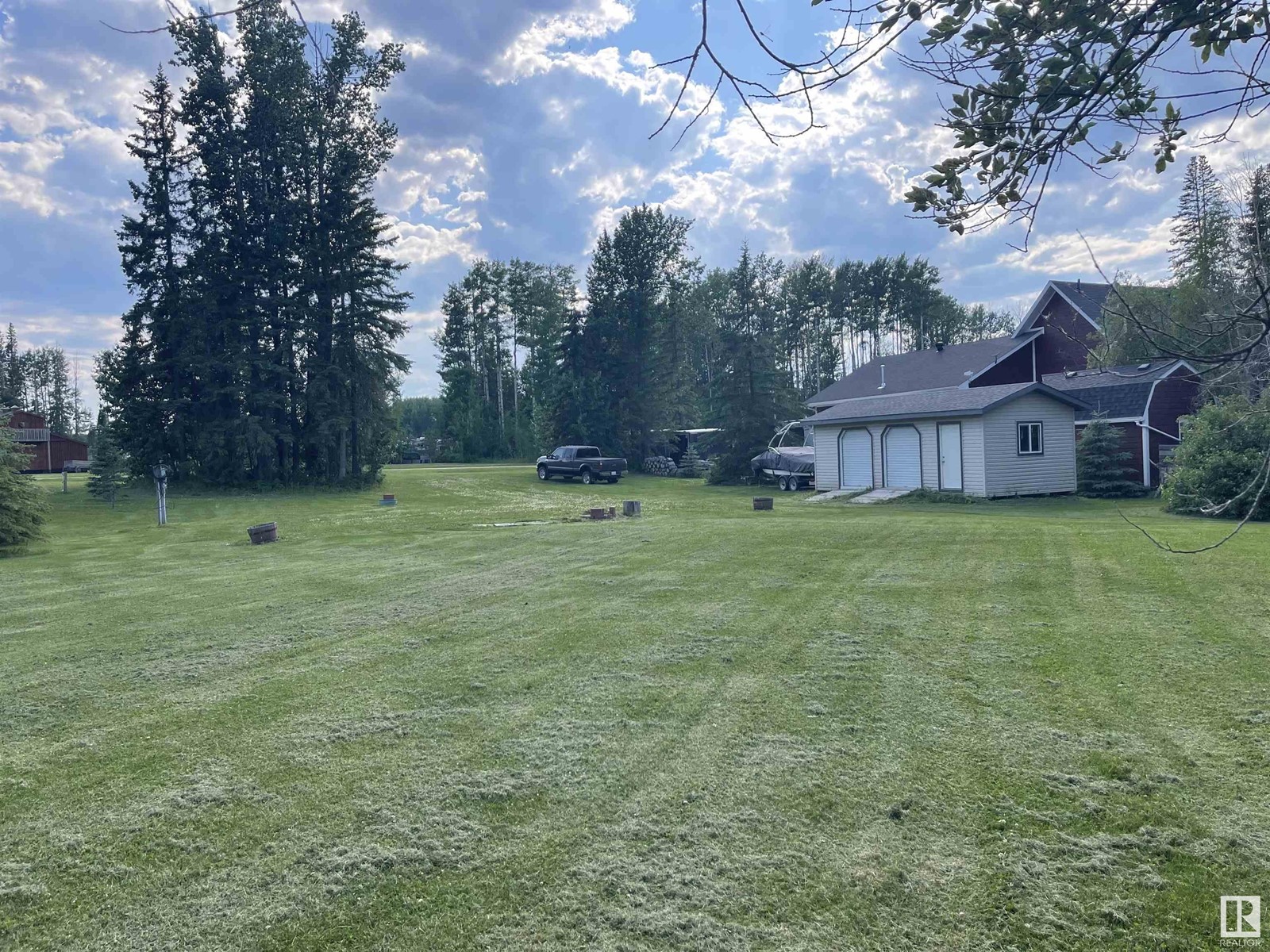 Photo 9 of 140 465015 Rge Rd 63 A, Rural Wetaskiwin County AB