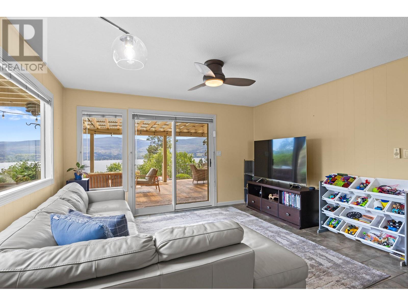  Beverly Place, West Kelowna