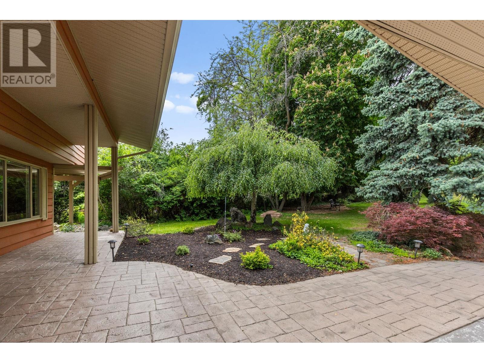  Beverly Place, West Kelowna