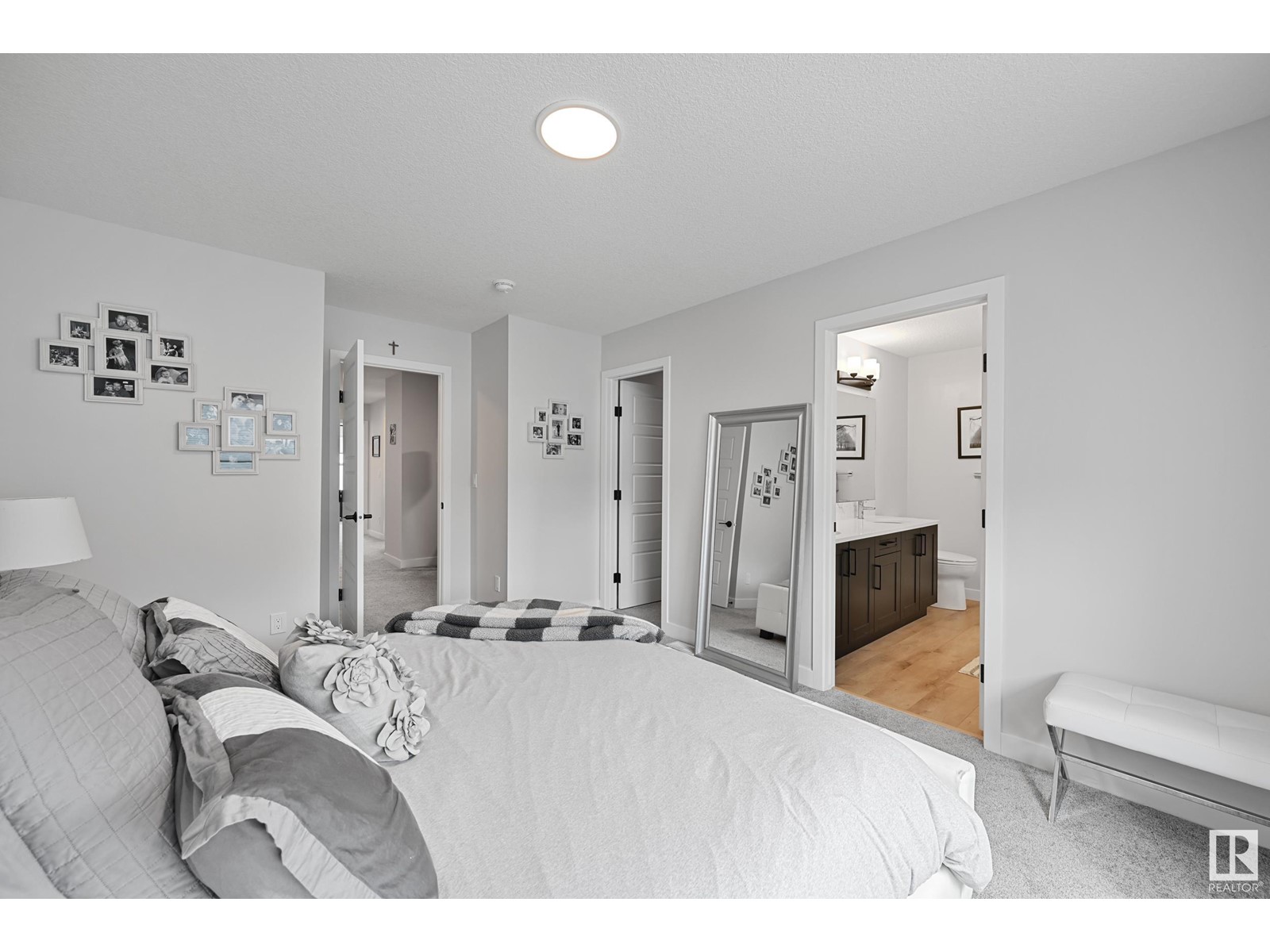 3205 DIXON WY SW, Edmonton