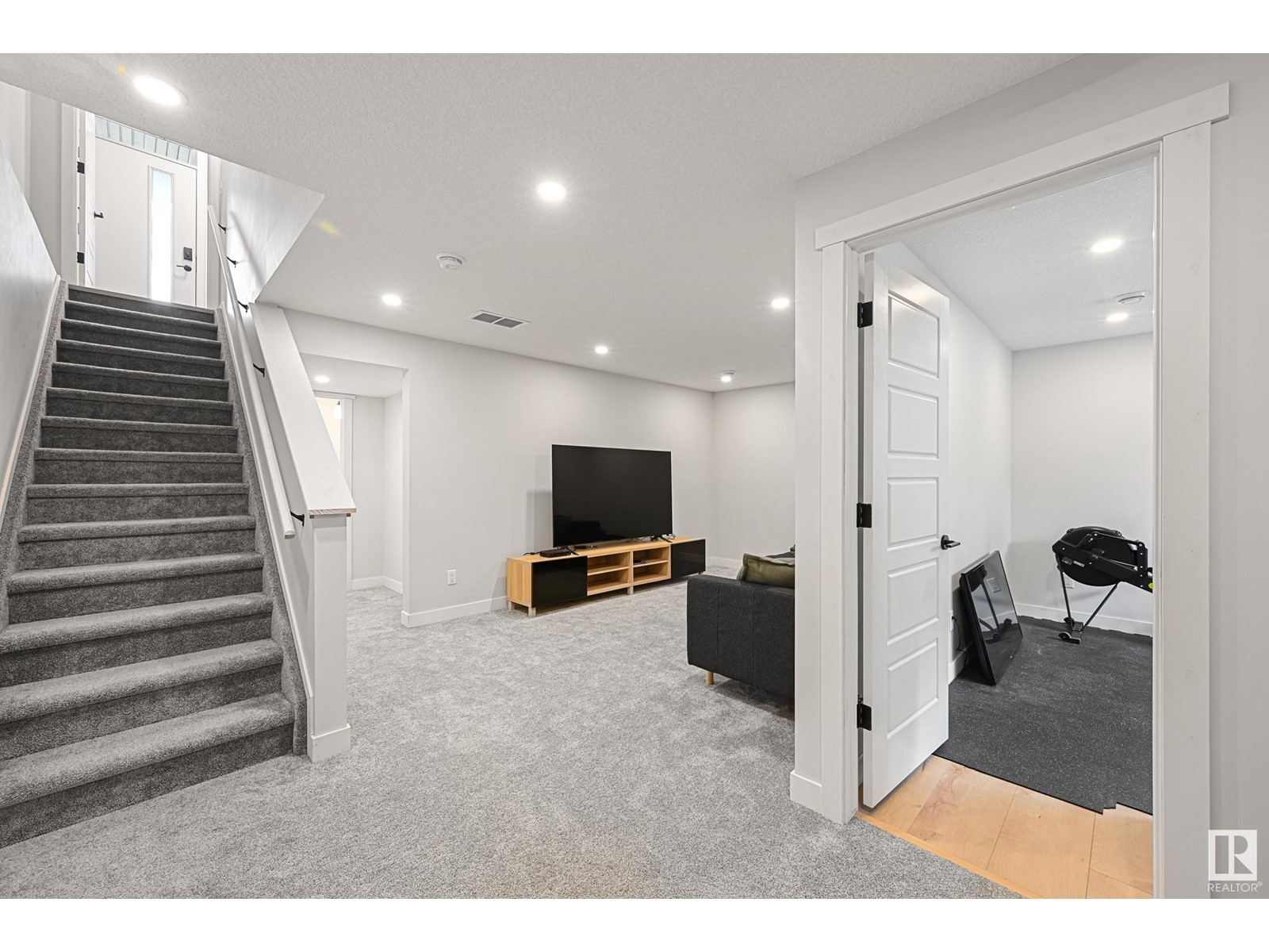 3205 DIXON WY SW, Edmonton