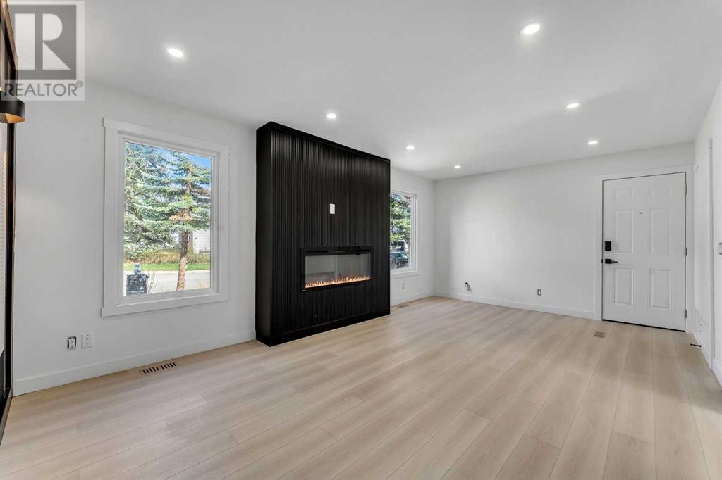 Single Family House for Sale in  Deer Ridge Way SE Deer Ridge Calgary 