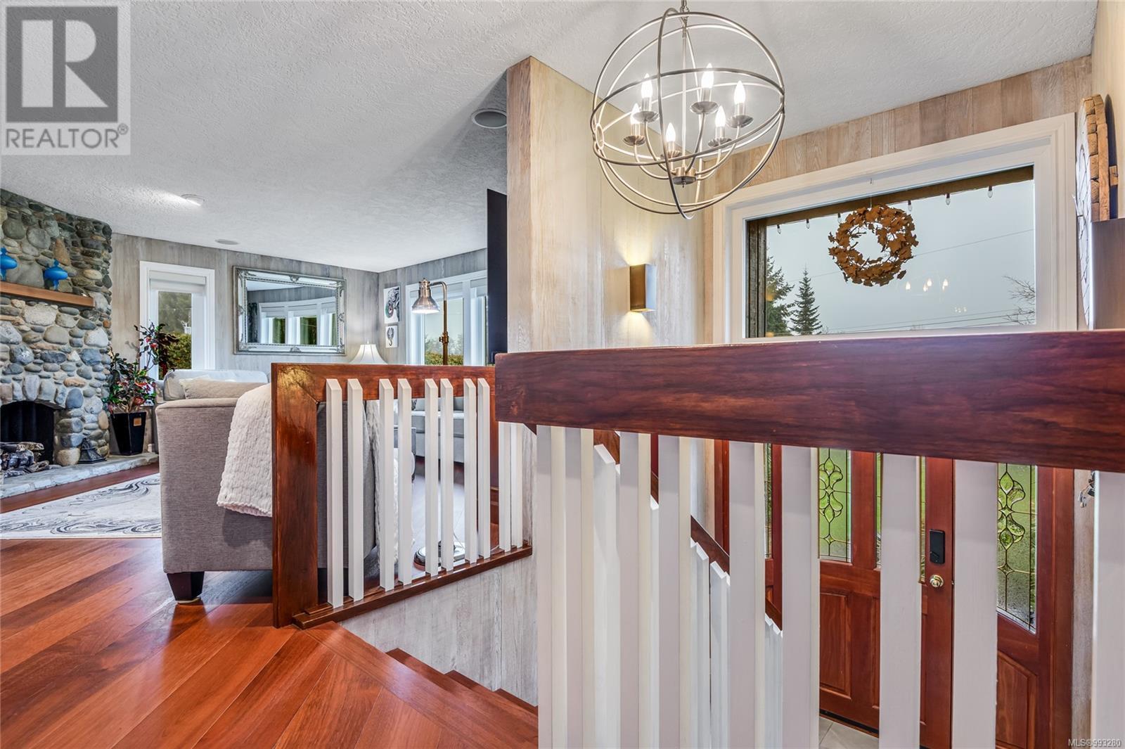115 Engles Rd, Campbell River real estate listing 993280
