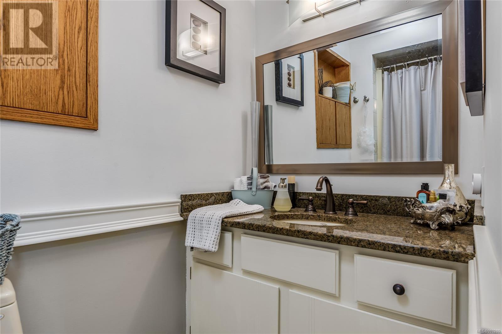 115 Engles Rd, Campbell River real estate listing 993280