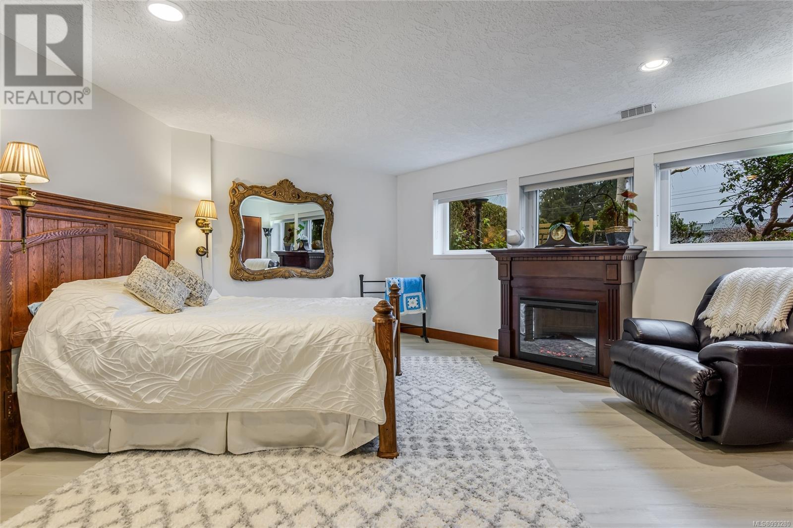 115 Engles Rd, Campbell River real estate listing 993280