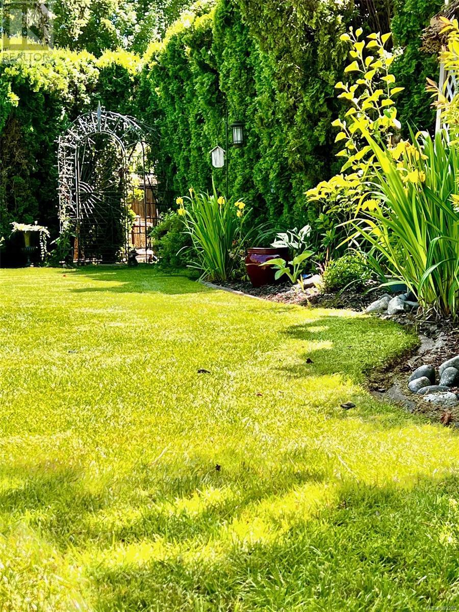 115 Engles Rd, Campbell River real estate listing 993280
