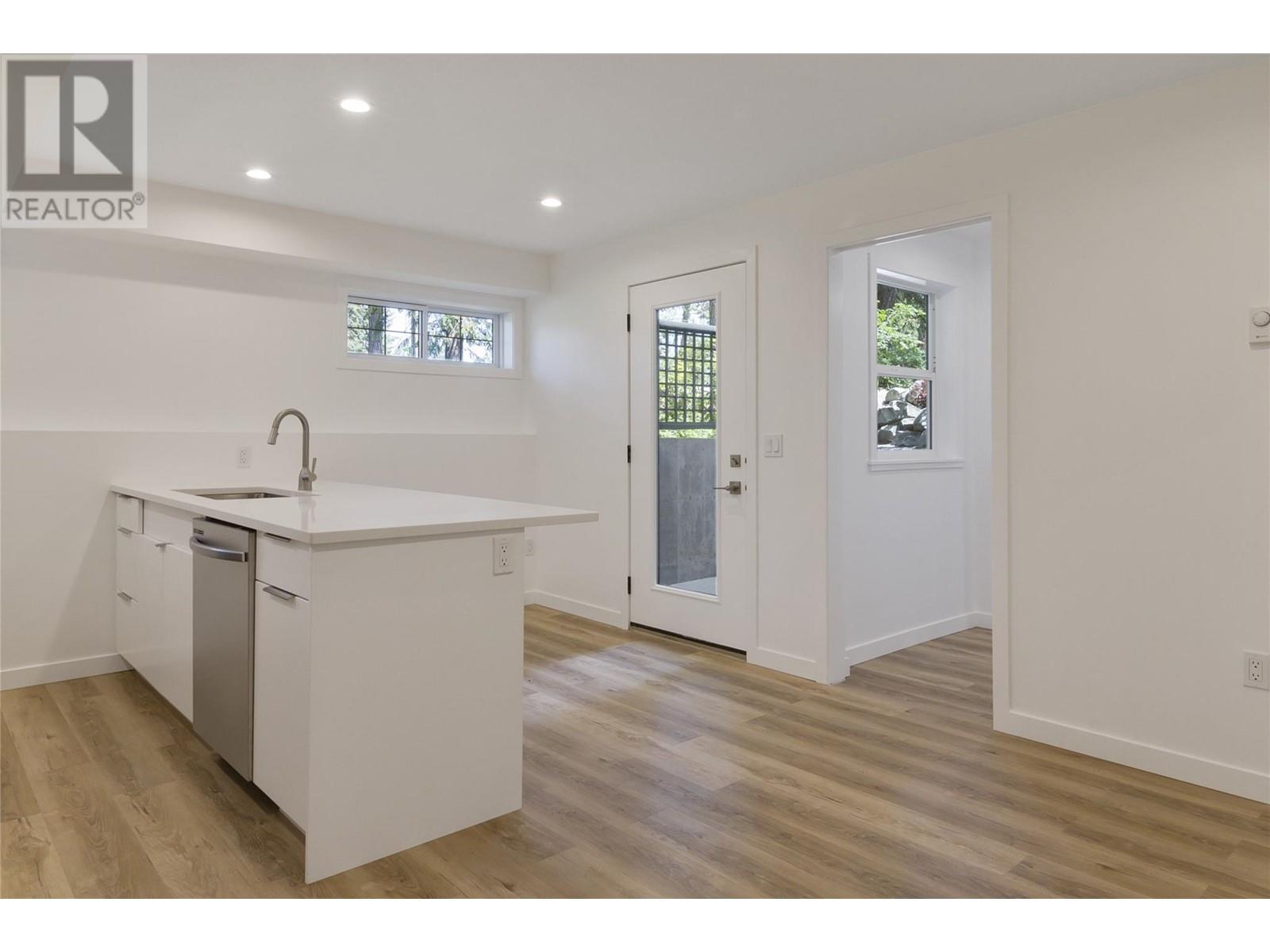  4163 Mahonia Drive South, Kelowna
