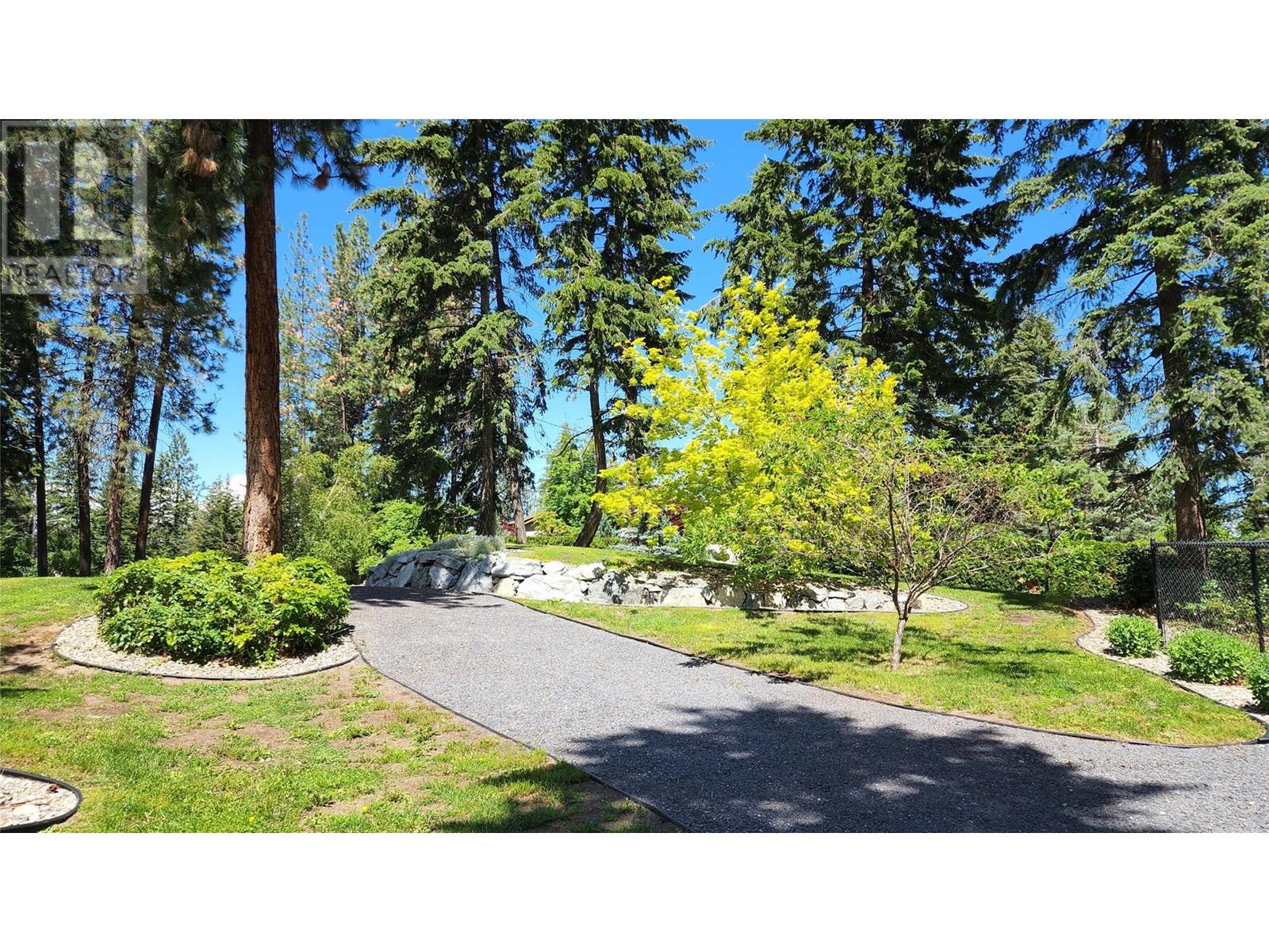  4163 Mahonia Drive South, Kelowna