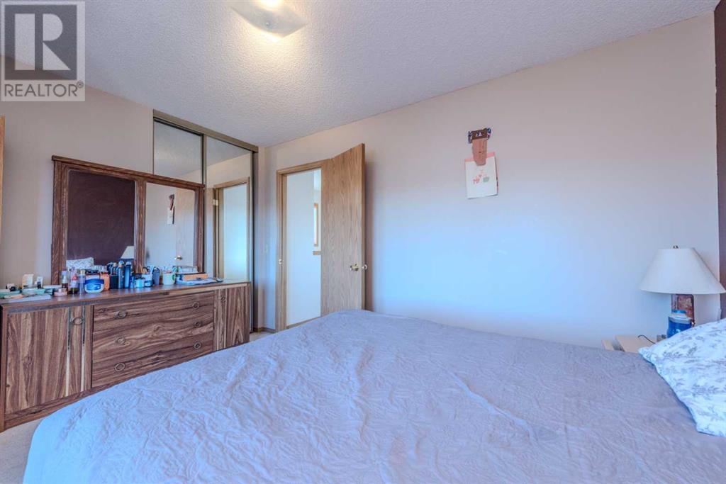 Single Family House for Sale in   Street SW Millrise Calgary 