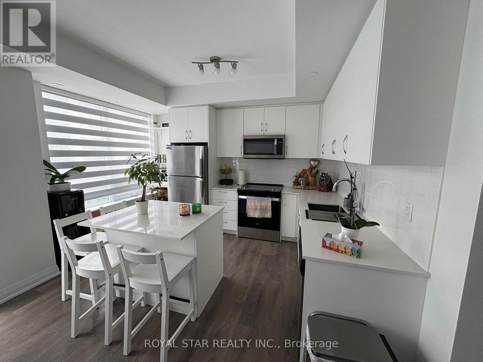 #314 95 ATTMAR DRIVE - 12