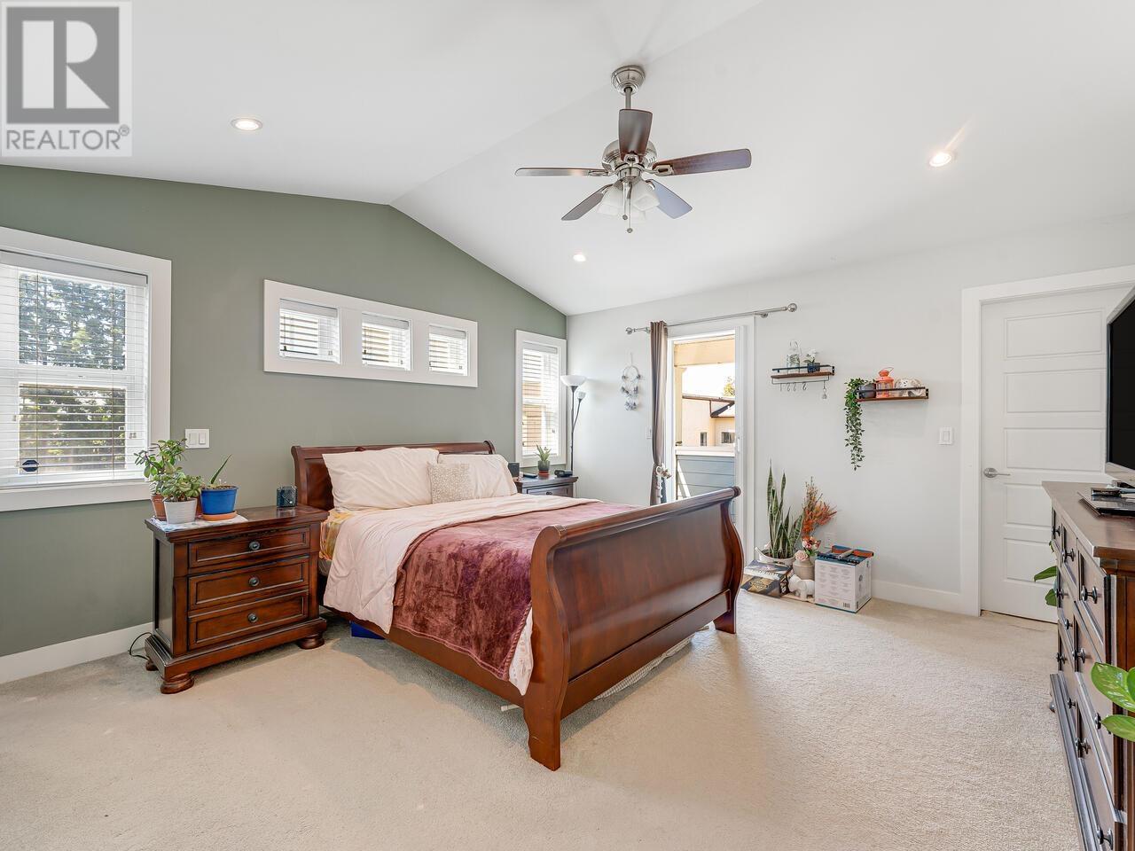 302 BURNS STREET, Coquitlam real estate listing R3008812