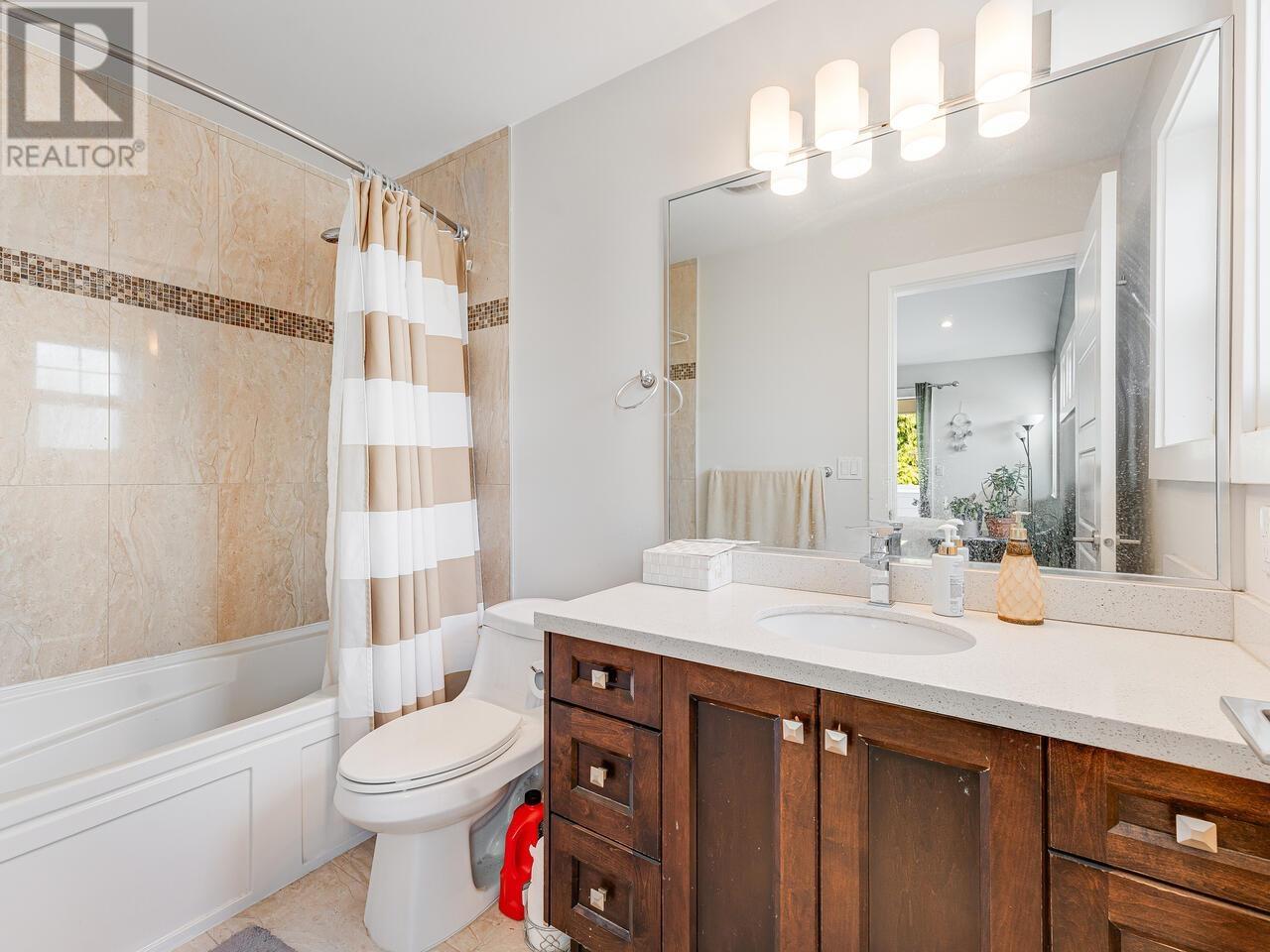 302 BURNS STREET, Coquitlam real estate listing R3008812