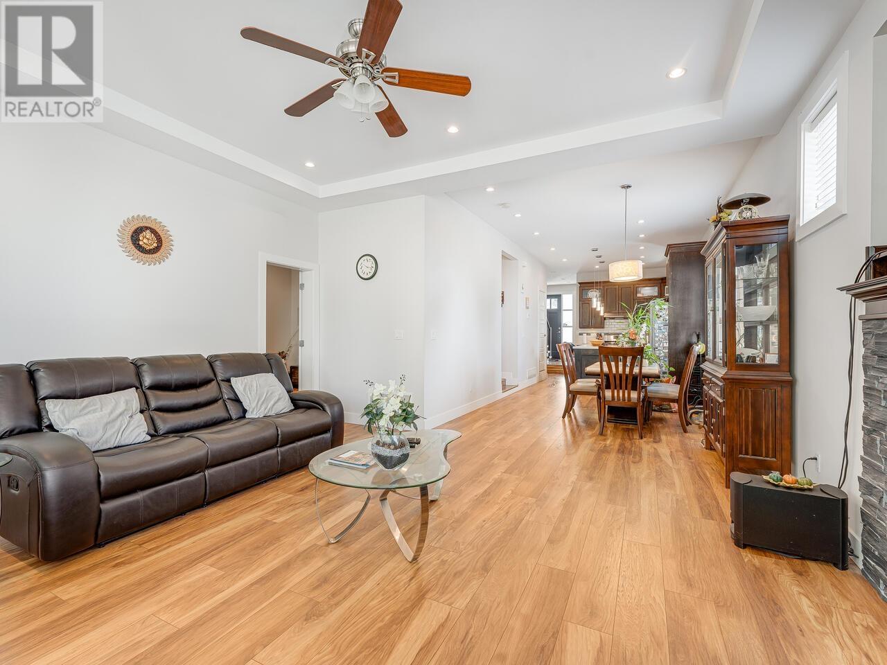 302 BURNS STREET, Coquitlam real estate listing R3008812