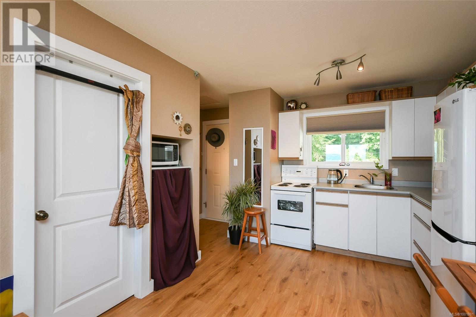 #16 5730 CORAL RD - Image 30