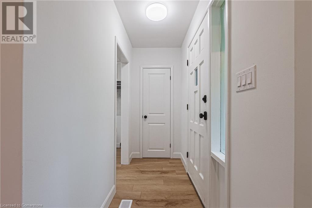 Photo 12 of 224 West 16th Street, Hamilton ON