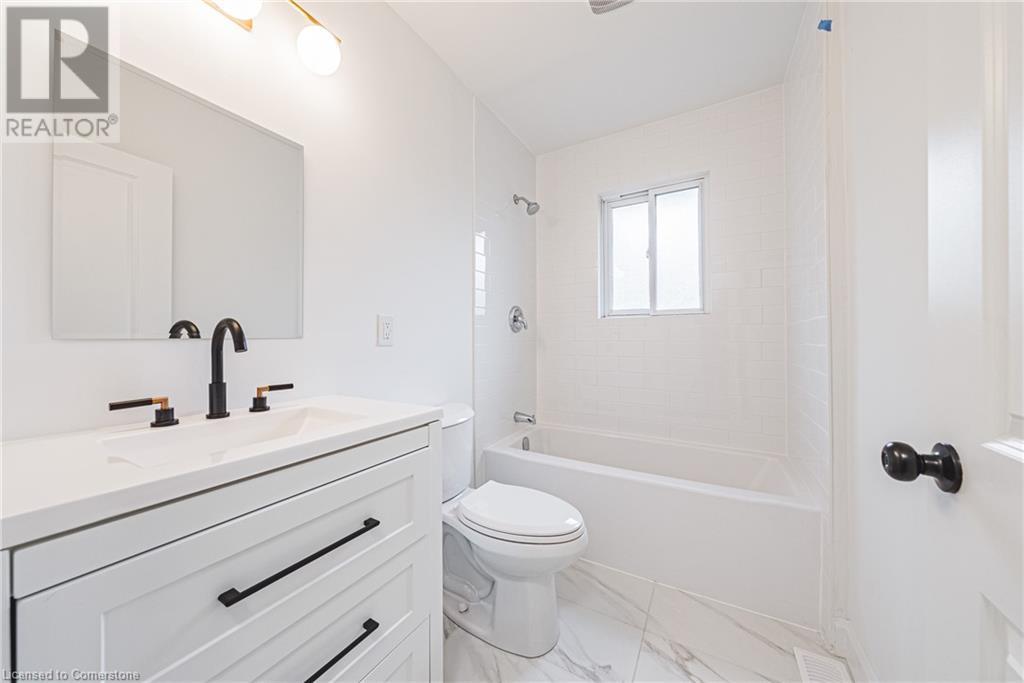 Photo 20 of 224 West 16th Street, Hamilton ON