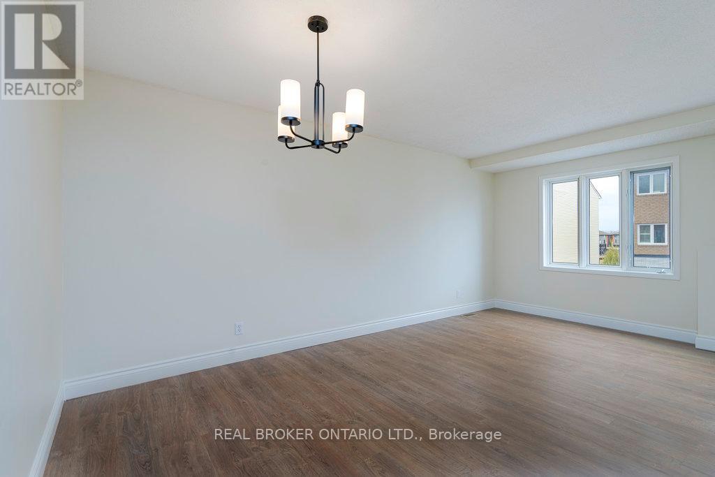 https://ddfcdn.realtor.ca/listing/TS638843059959900000/reb76/highres/8/x12186968_16.jpg