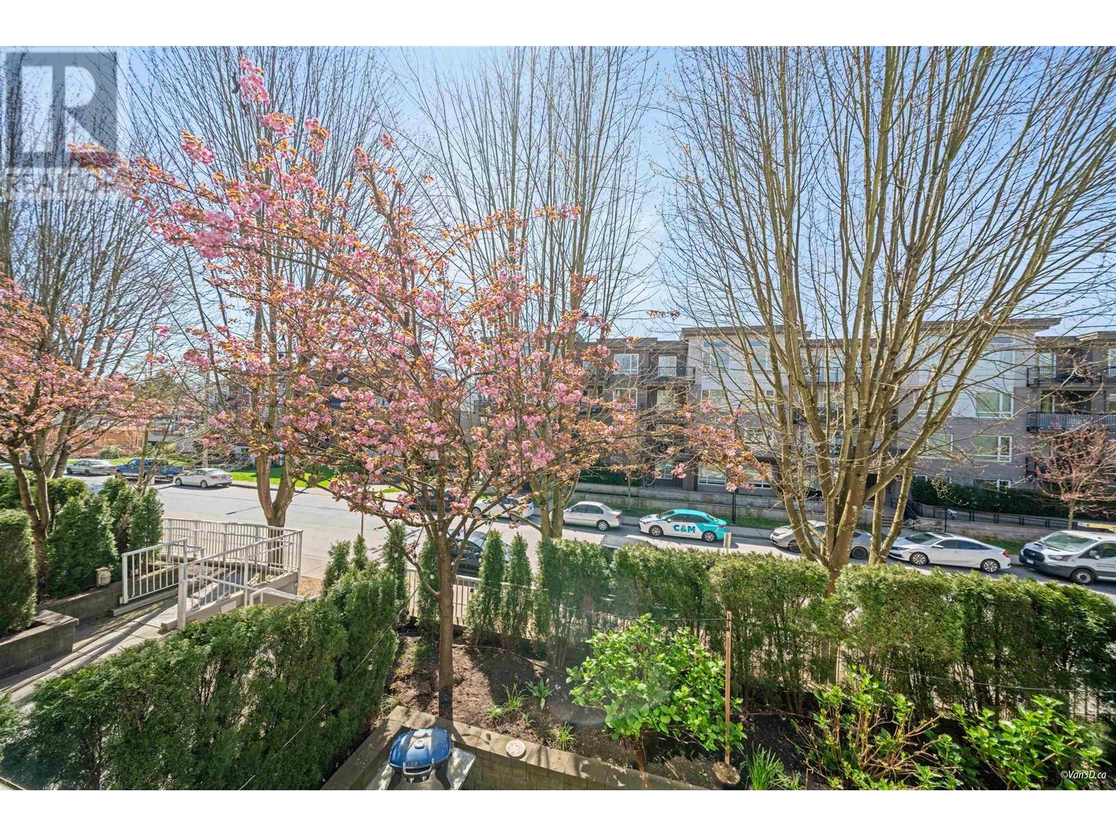 211 2373 ATKINS AVENUE, Port Coquitlam real estate listing R2989877