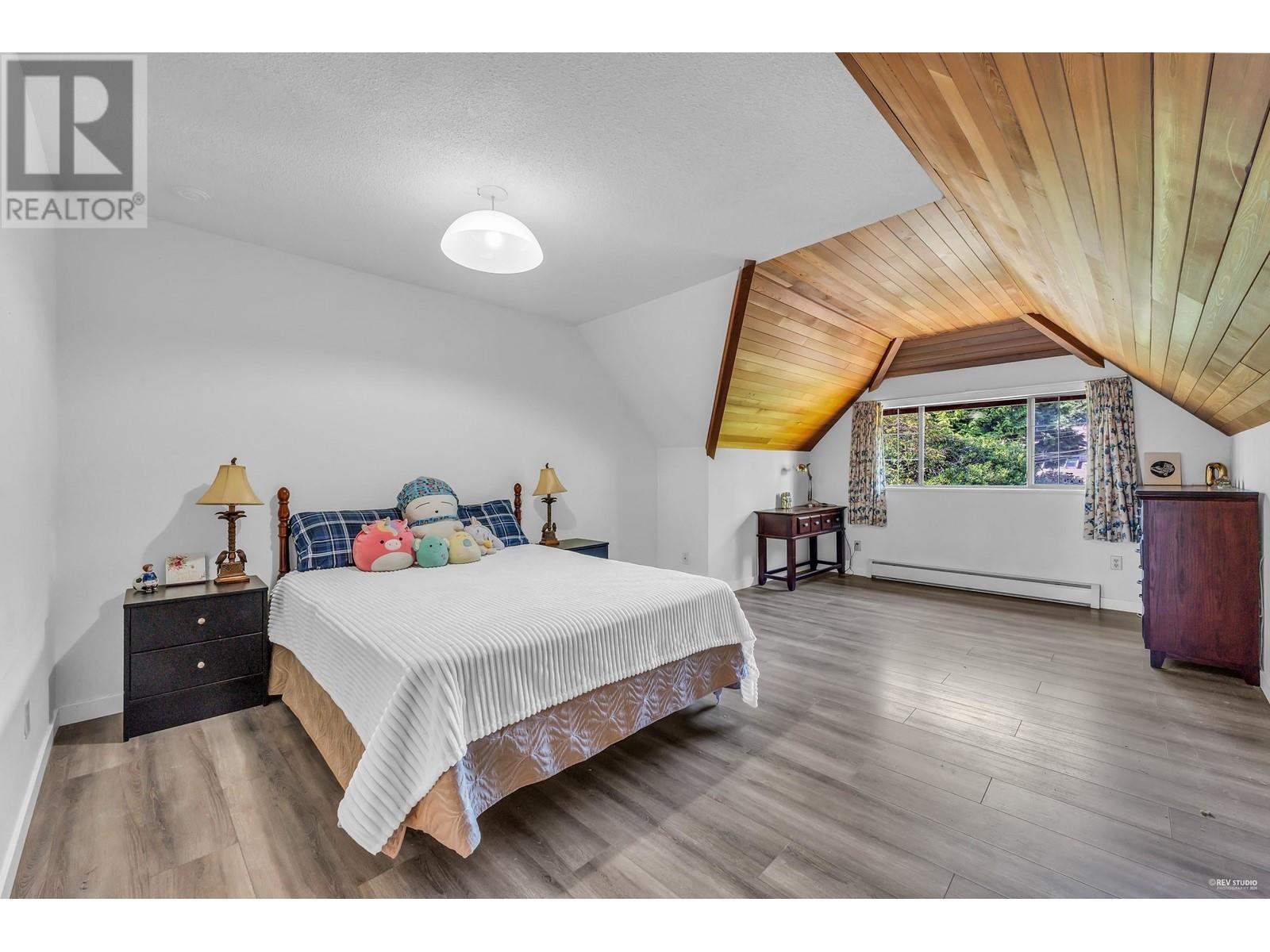1040 JEFFERSON AVENUE, West Vancouver