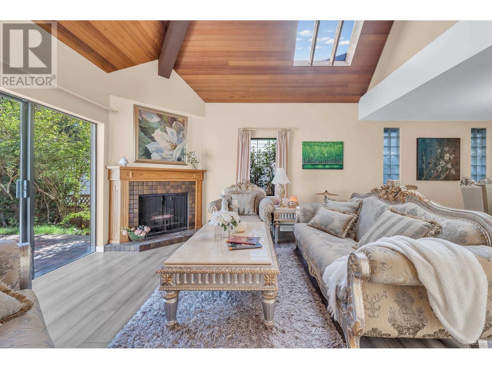 1040 JEFFERSON AVENUE, West Vancouver