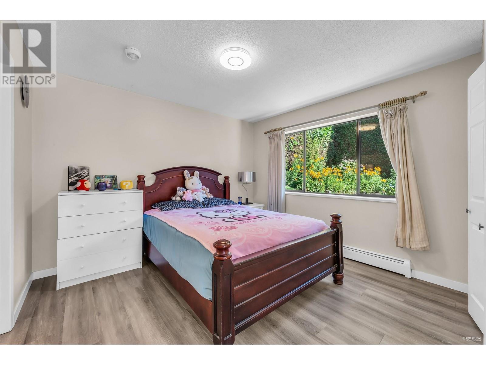 1040 JEFFERSON AVENUE, West Vancouver