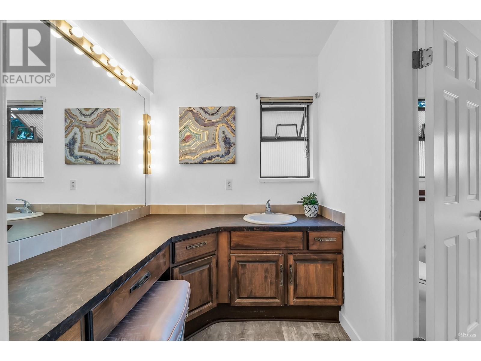 1040 JEFFERSON AVENUE, West Vancouver