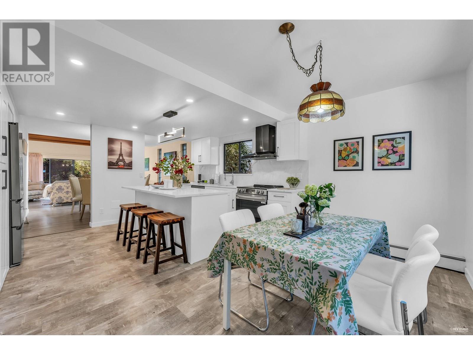 1040 JEFFERSON AVENUE, West Vancouver