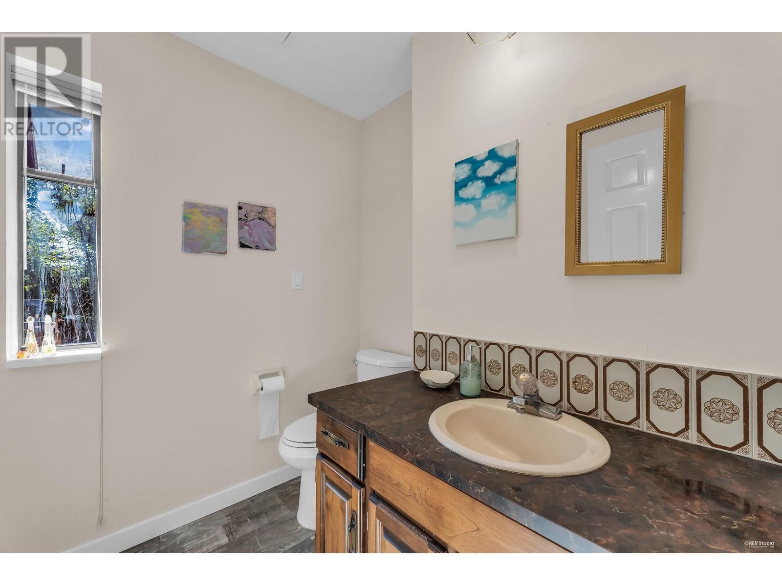 1040 JEFFERSON AVENUE, West Vancouver