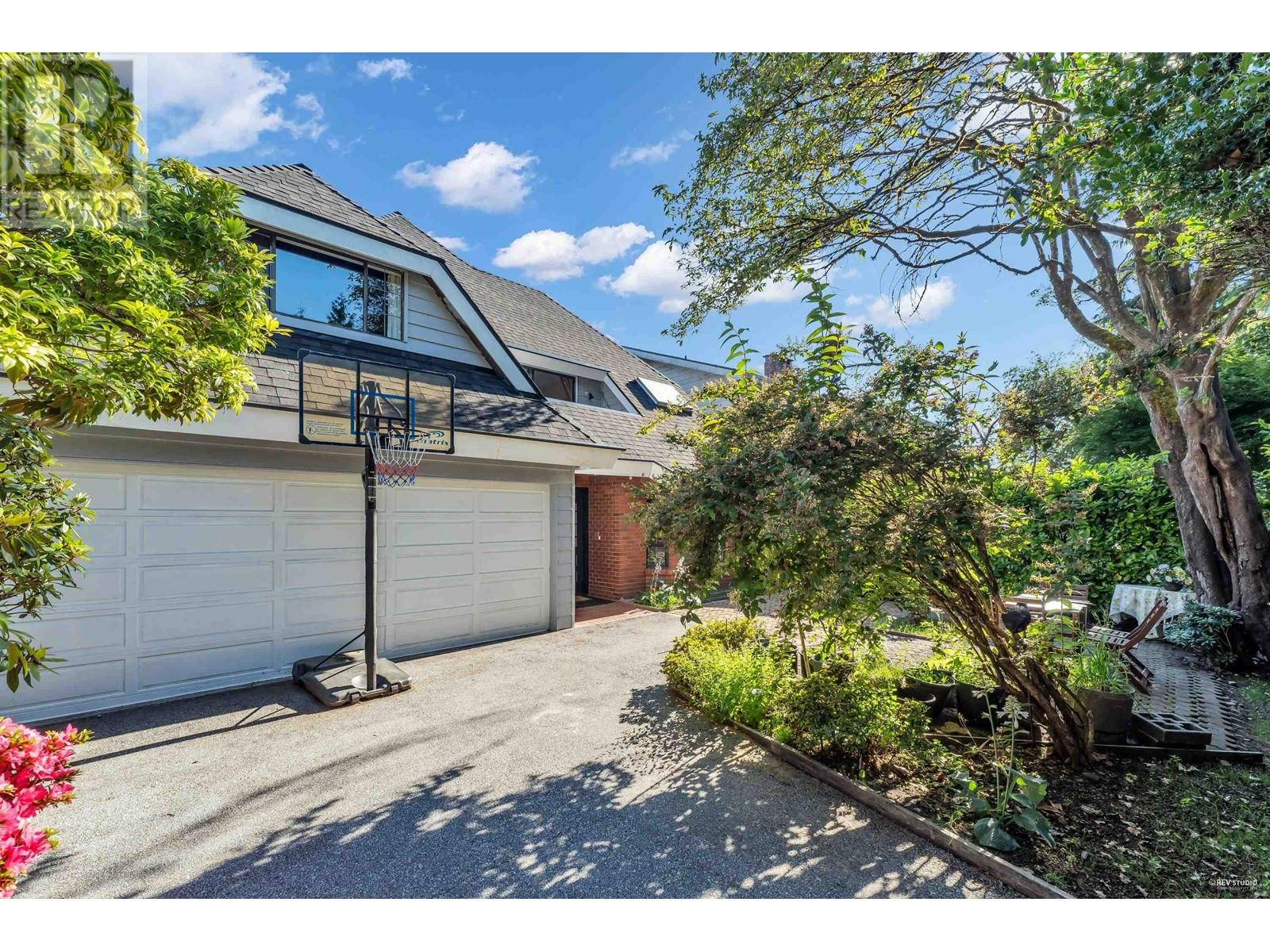 1040 JEFFERSON AVENUE, West Vancouver