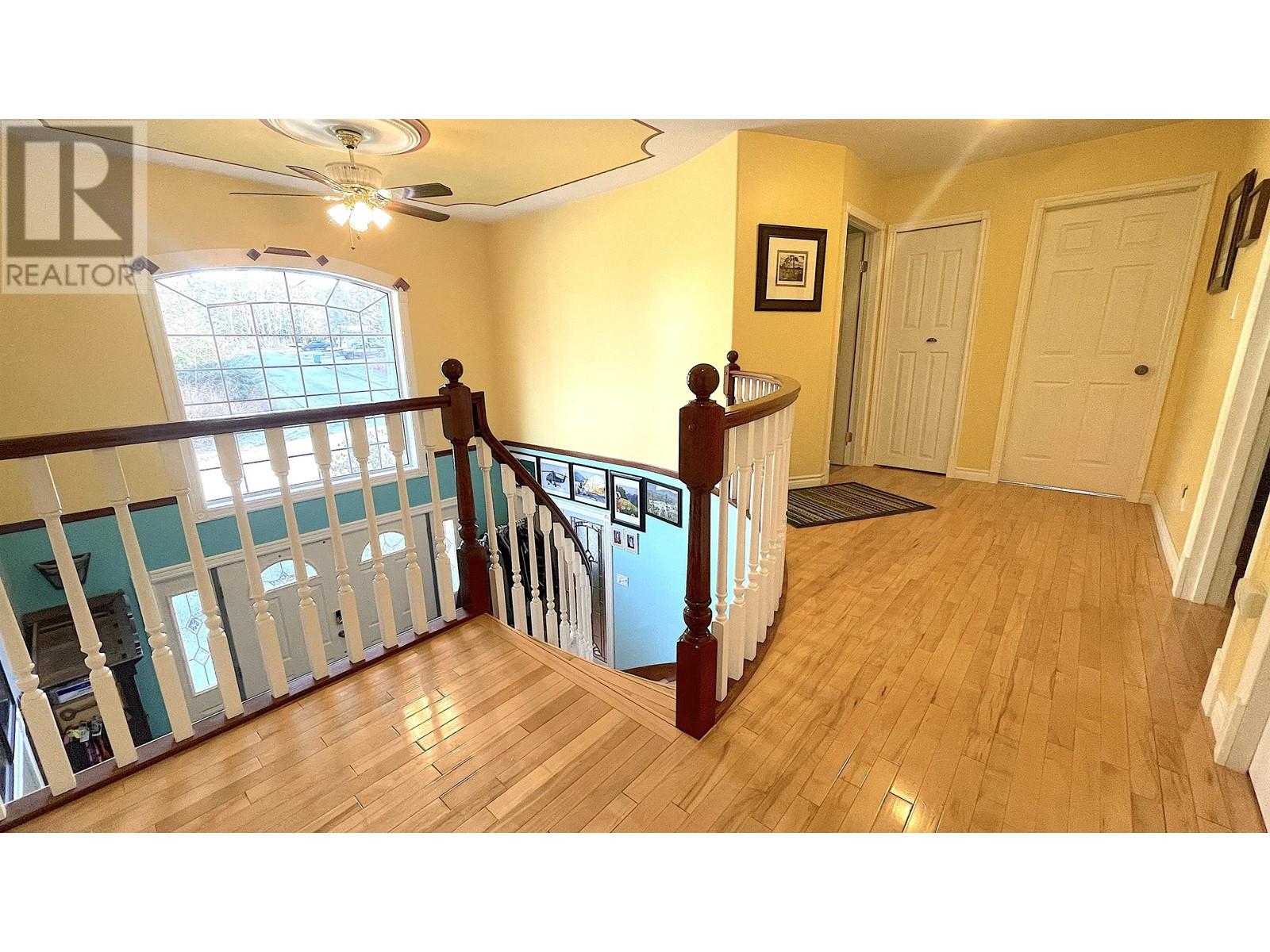 1022 JUBILEE CRESCENT