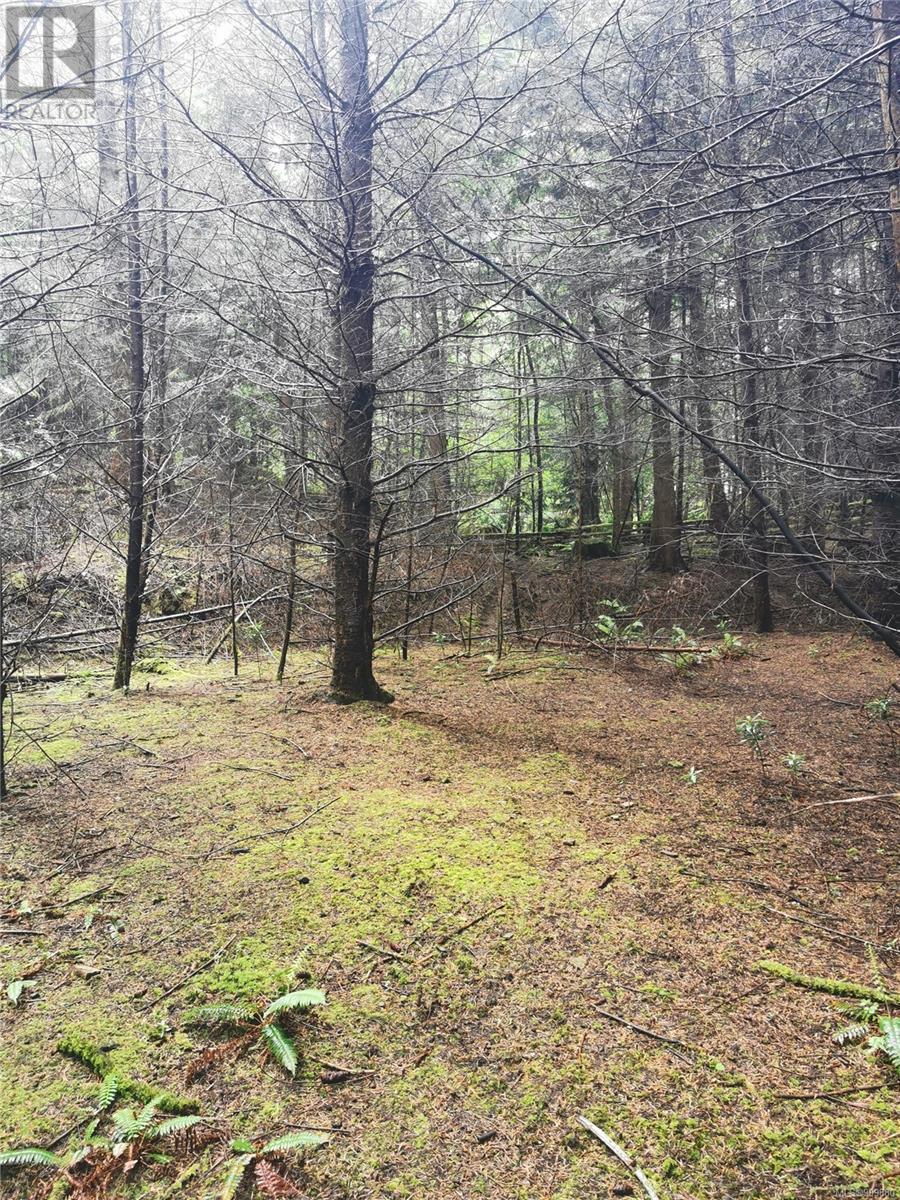  706 Fernhill Road, Mayne Island