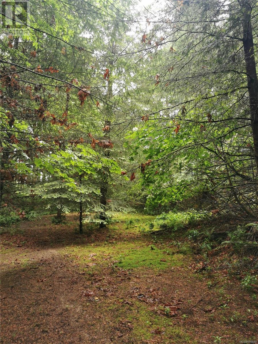  706 Fernhill Road, Mayne Island