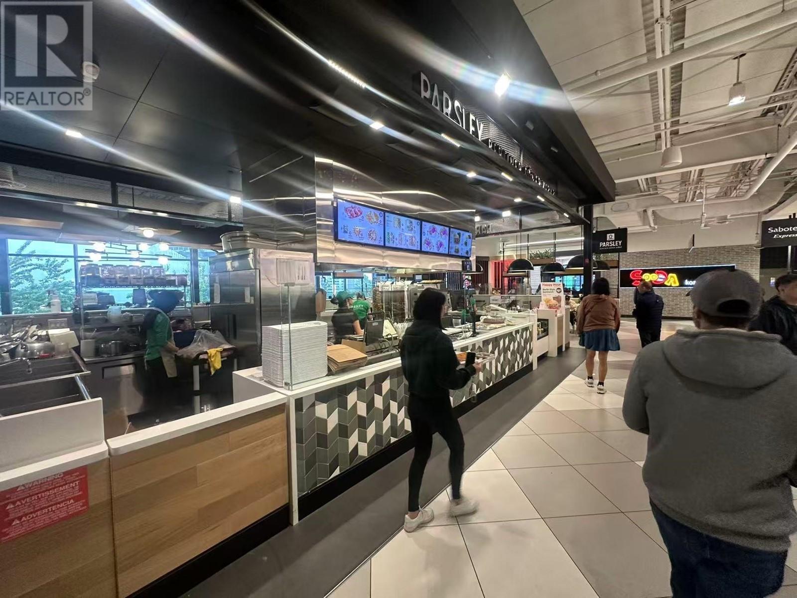 F17 4567 LOUGHEED HIGHWAY, Burnaby