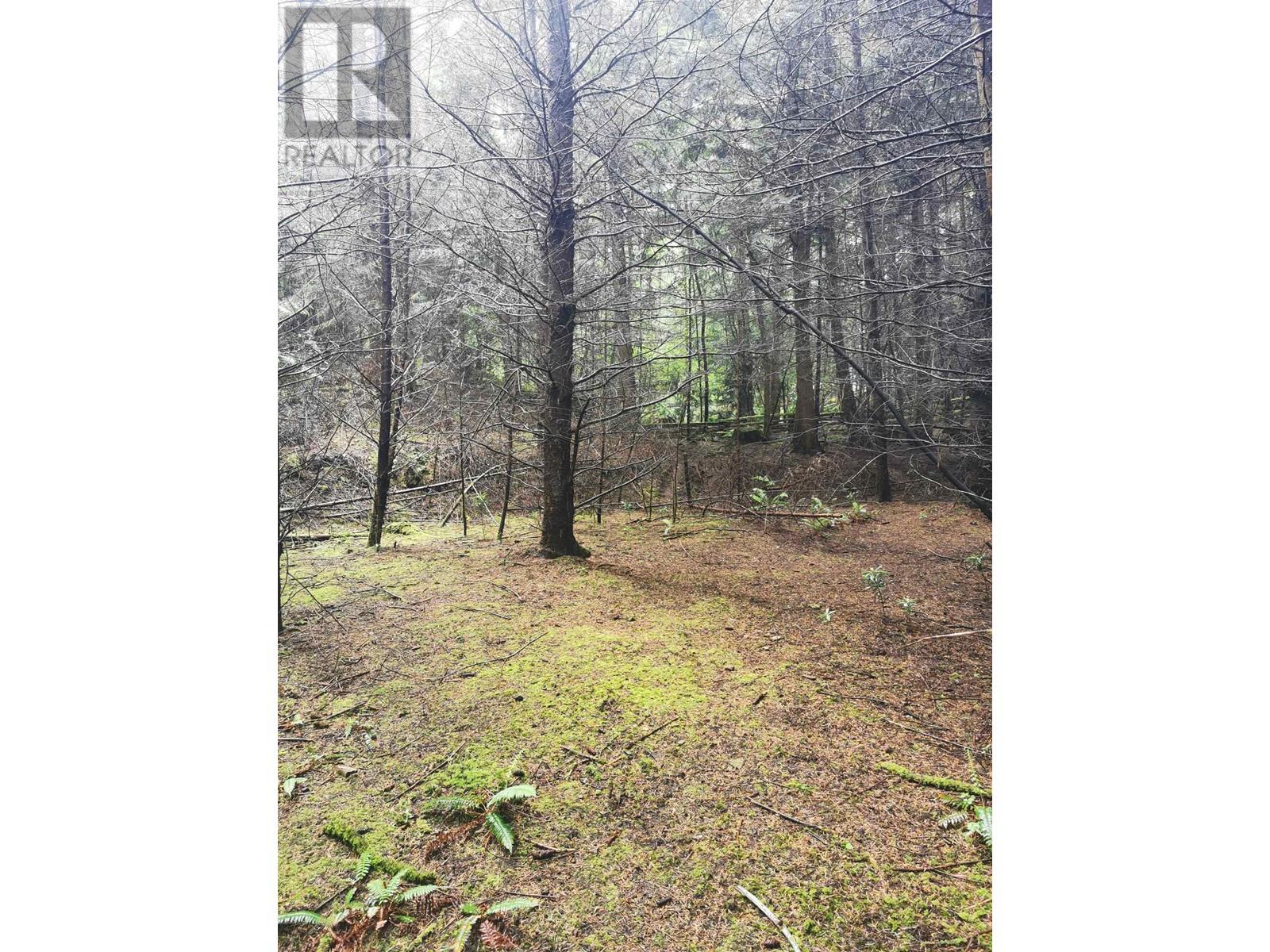 706 FERNHILL ROAD, Mayne Island