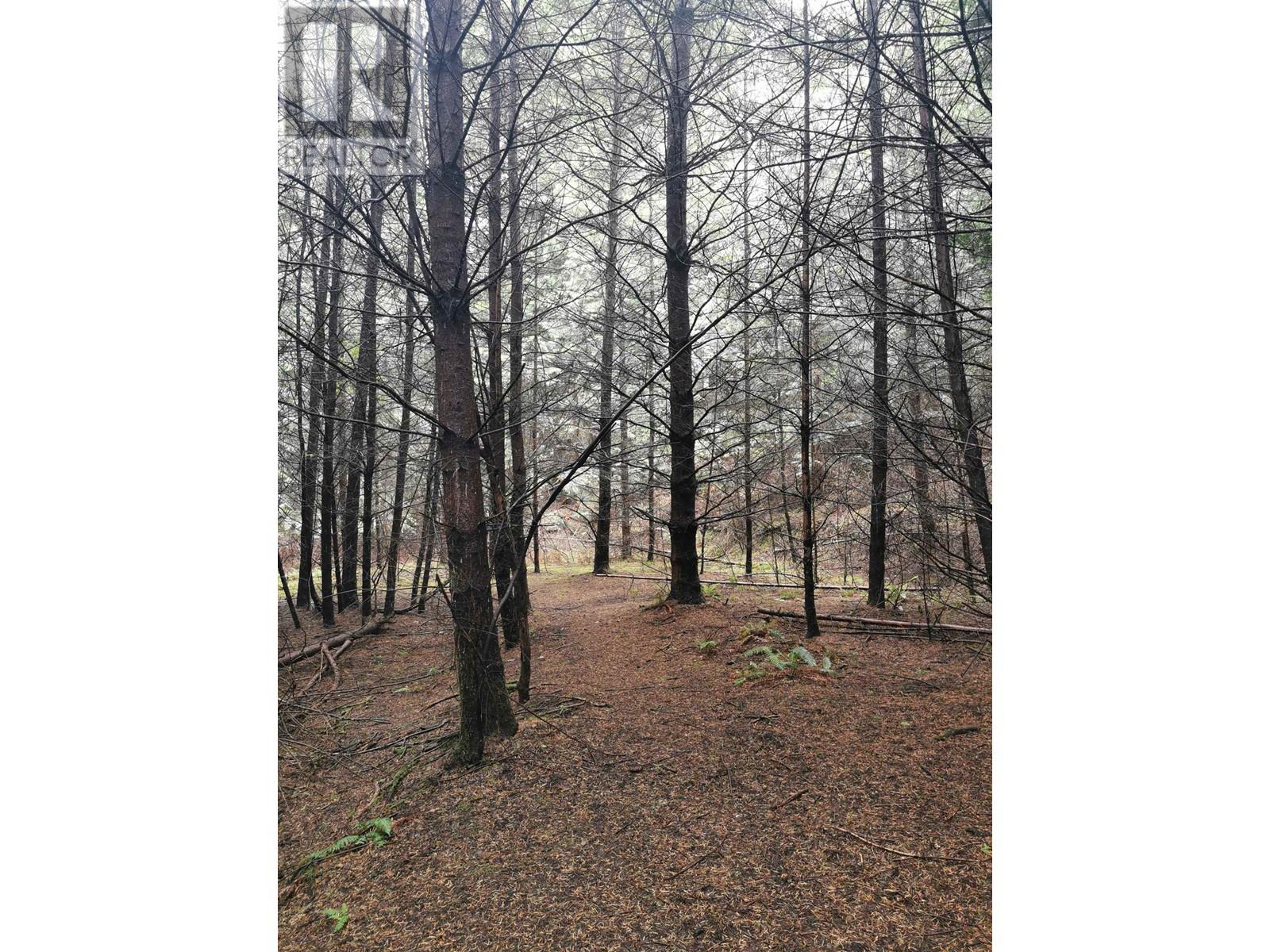 706 FERNHILL ROAD, Mayne Island