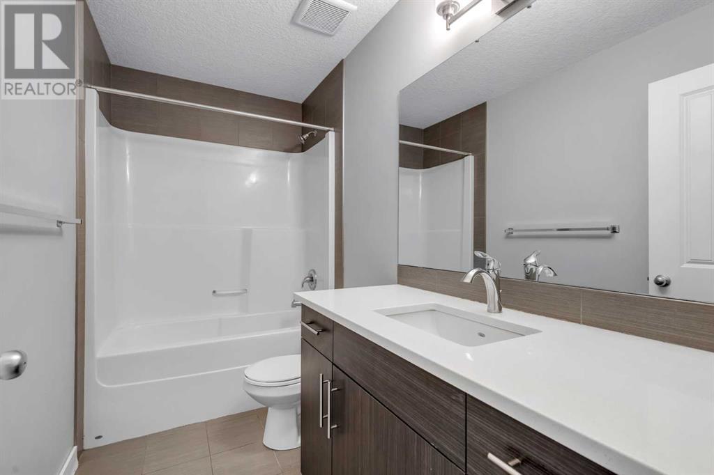 Single Family House for Sale in  Savanna Road NE Saddle Ridge Calgary 