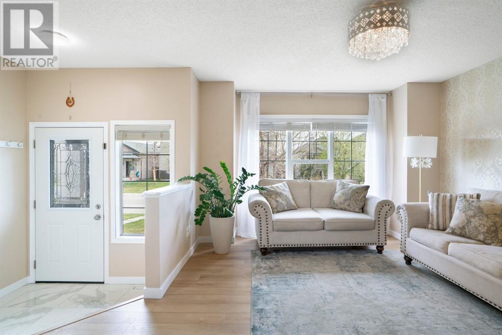Single Family House for Sale in  Eversyde Circle SW Evergreen Calgary 