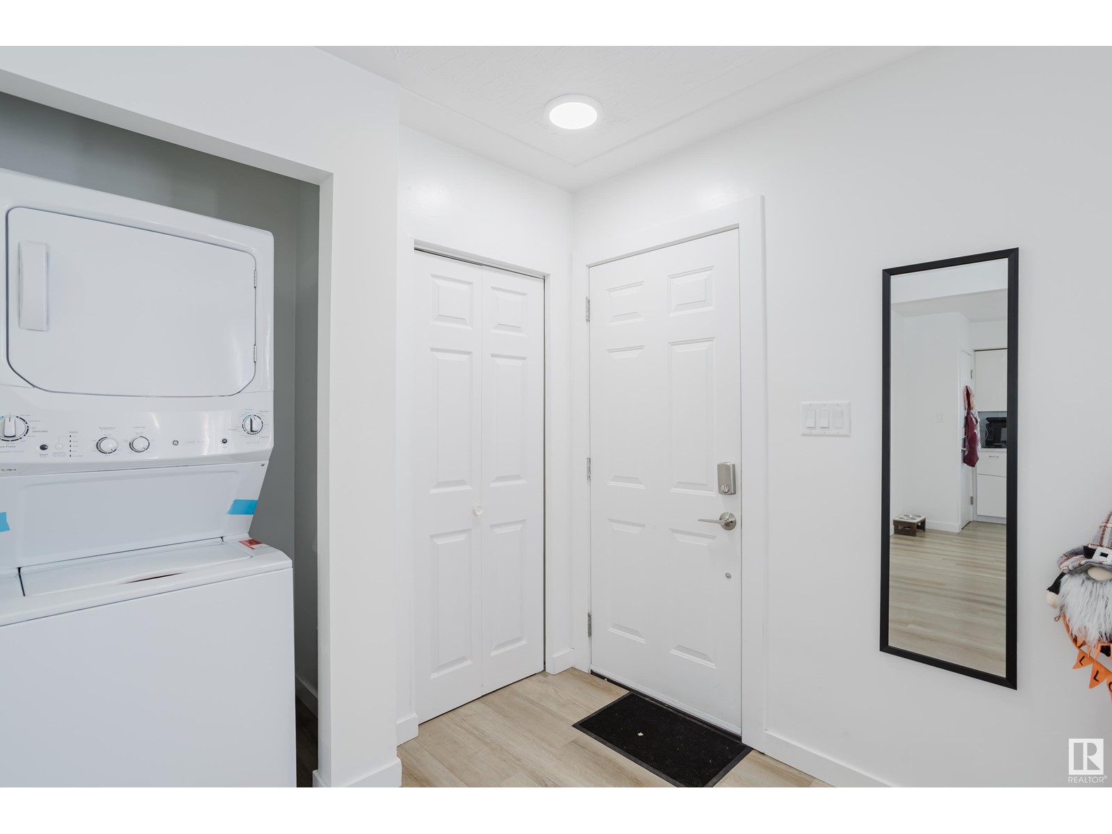 Single Family House Bungalow for Sale in /  AV NW Edmonton 