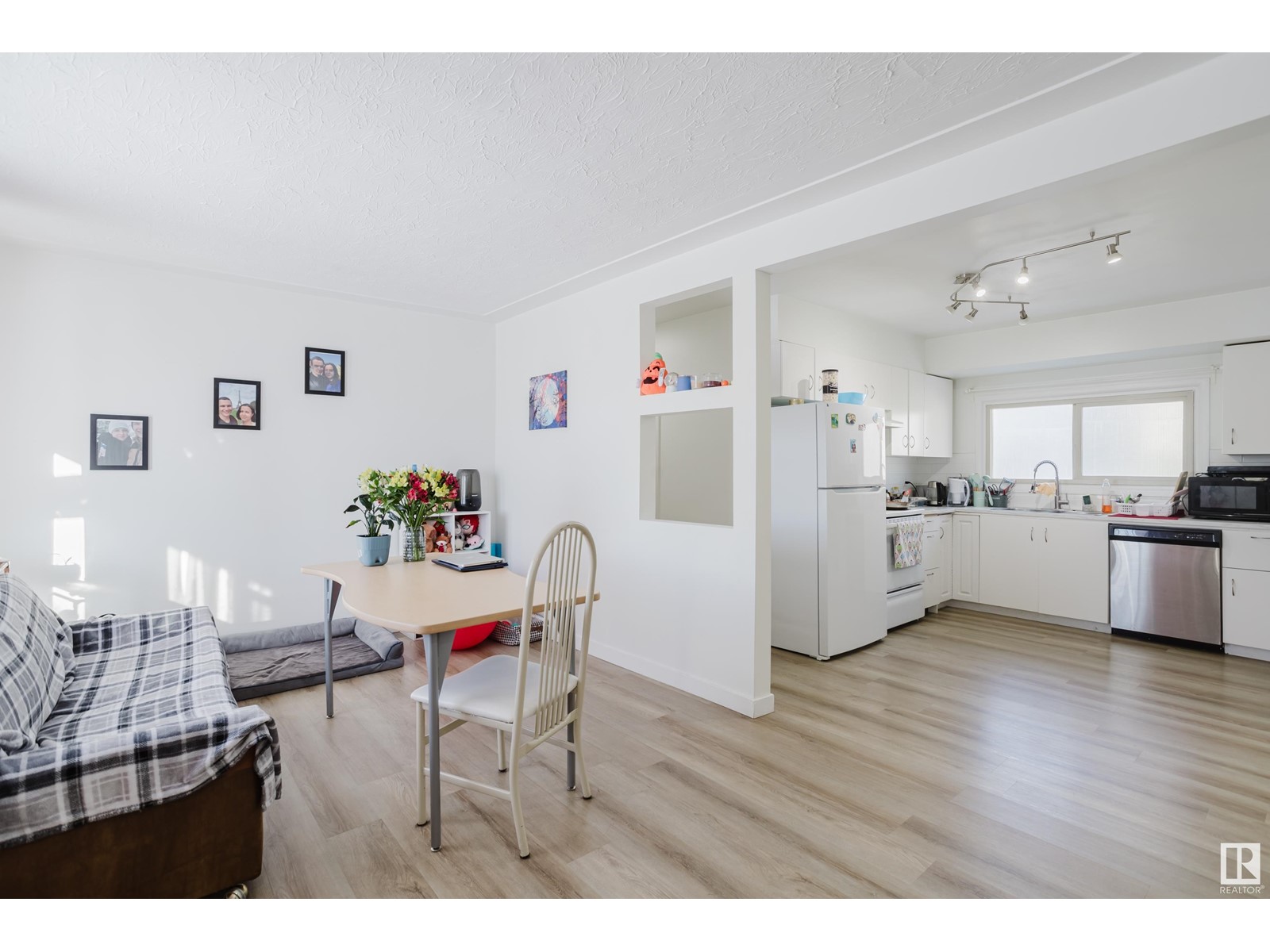 Single Family House Bungalow for Sale in /  AV NW Edmonton 