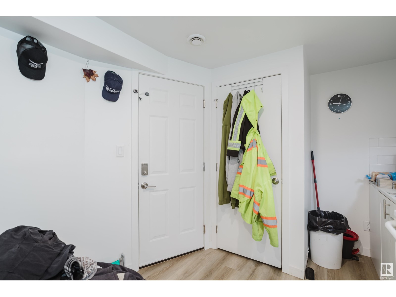 Single Family House Bungalow for Sale in /  AV NW Edmonton 