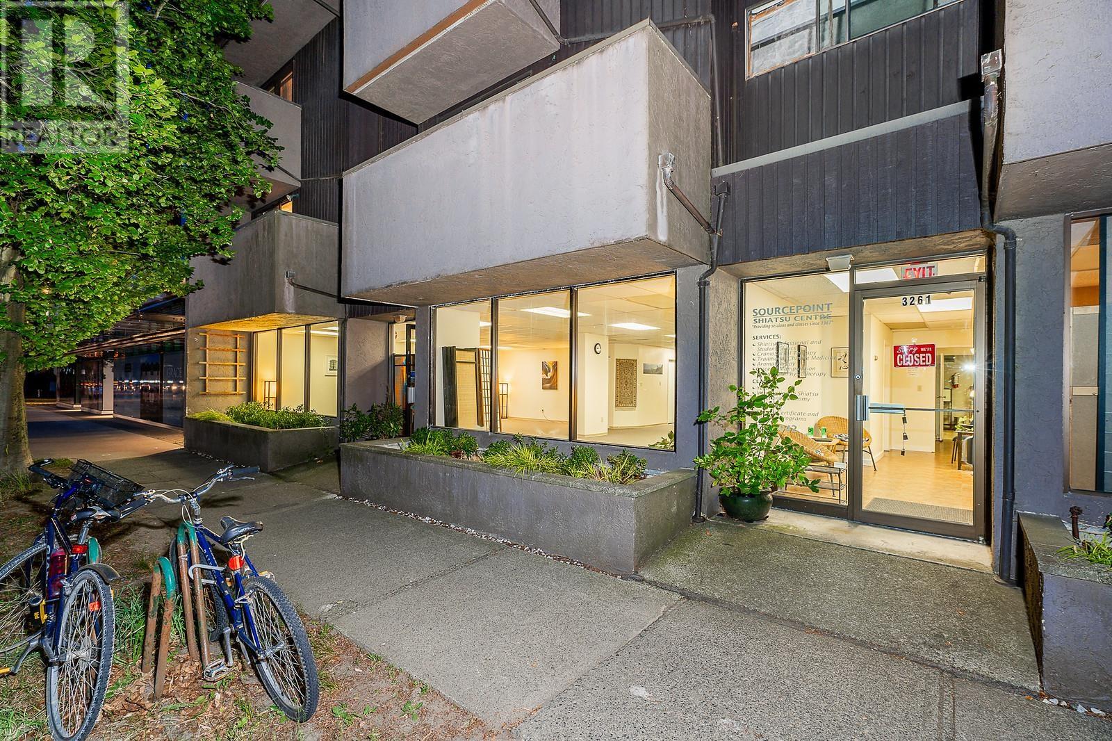 Photo 2 of 3263 Heather Street, Vancouver BC