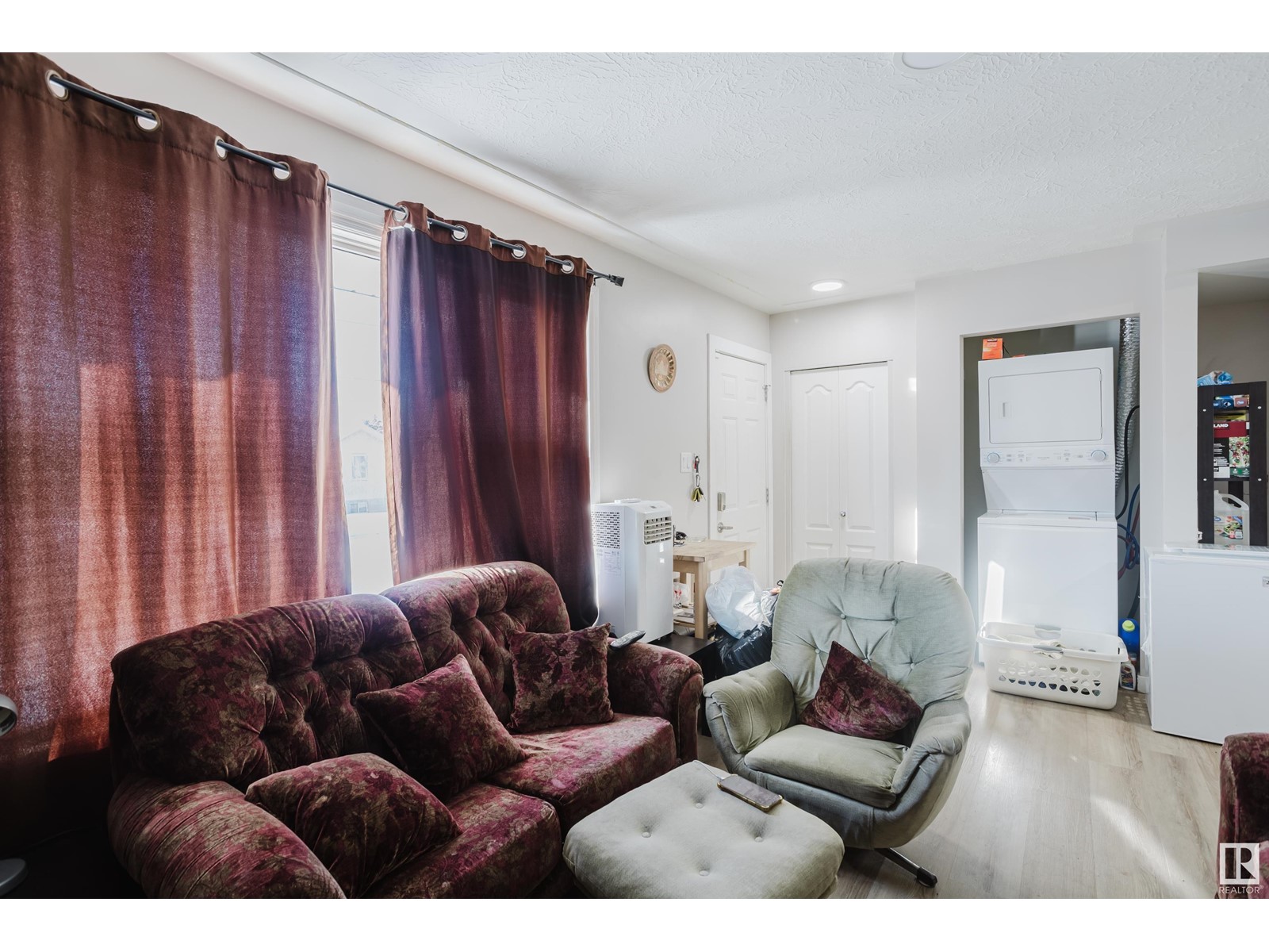 Single Family House Bungalow for Sale in /  AV NW Edmonton 