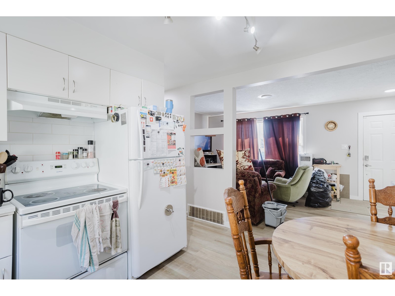 Single Family House Bungalow for Sale in /  AV NW Edmonton 