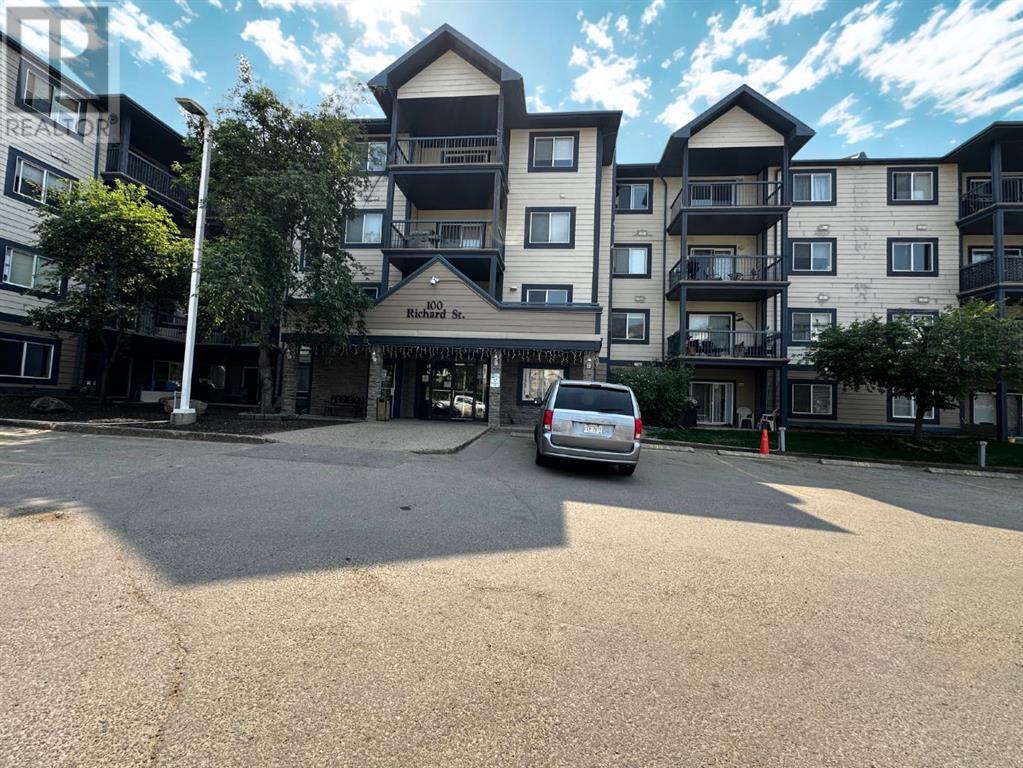 100 Richard Street, Fort McMurray