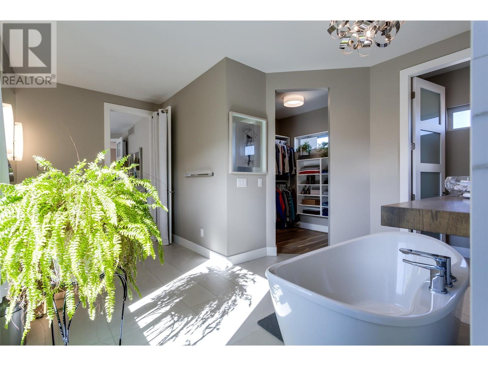  465 Swan Drive, Kelowna