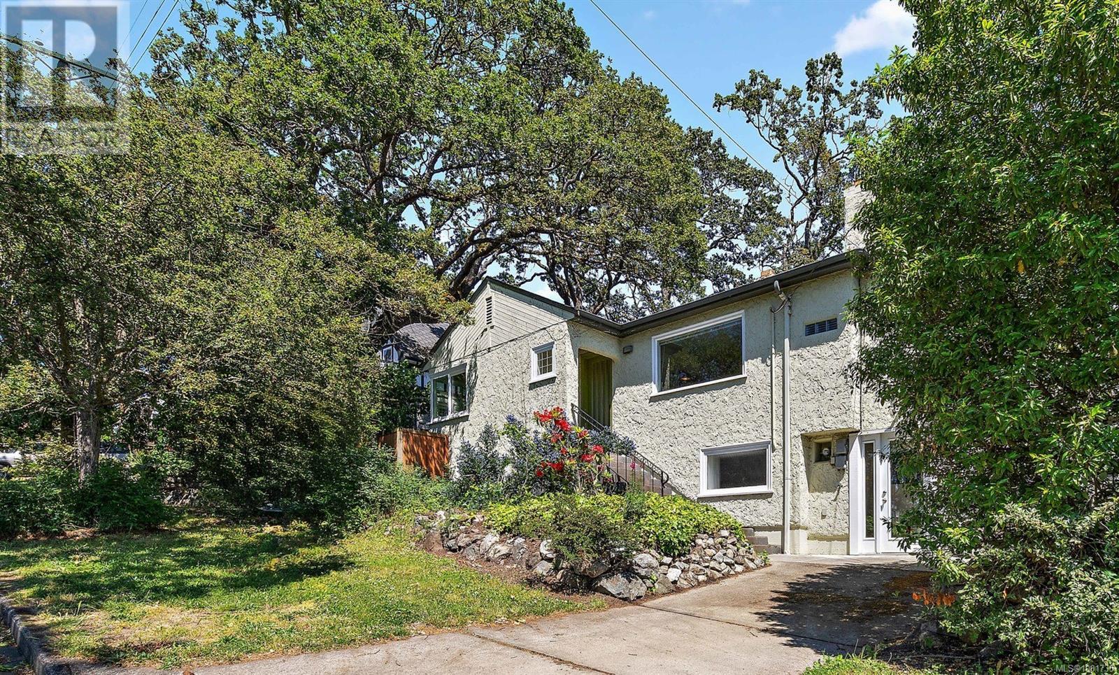 2831 Blackwood St, Victoria