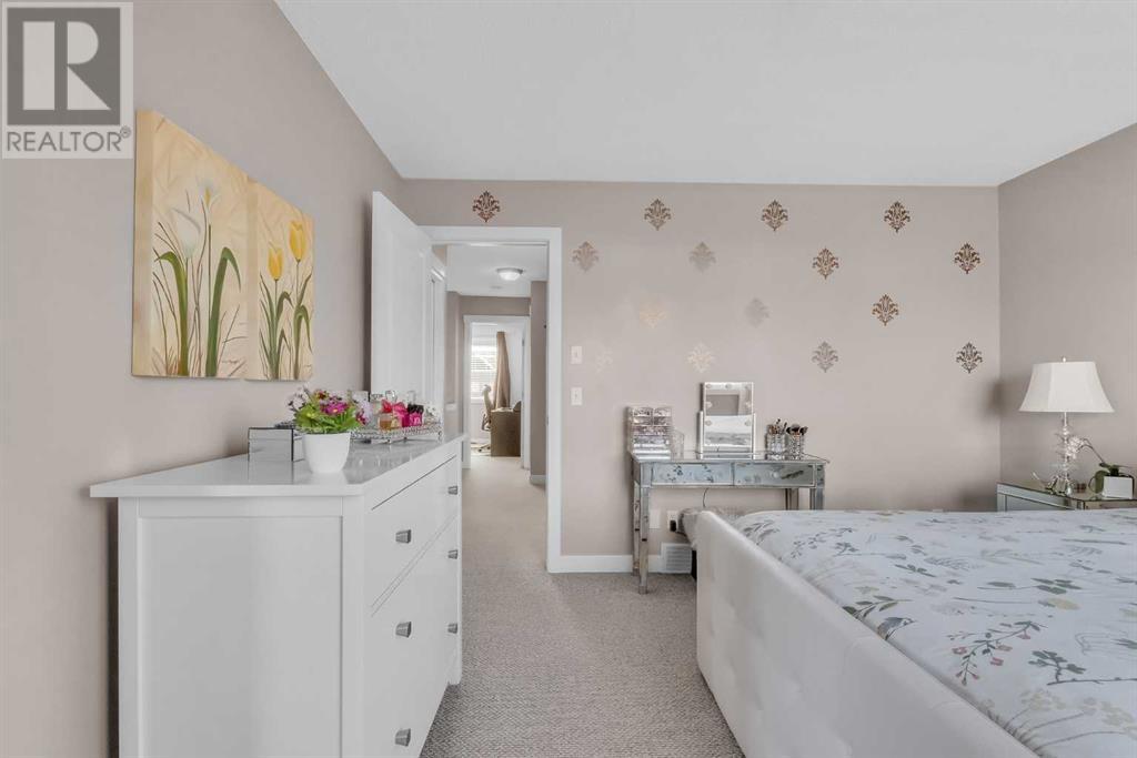 Single Family House for Sale in  Everglen Rise SW Evergreen Calgary 