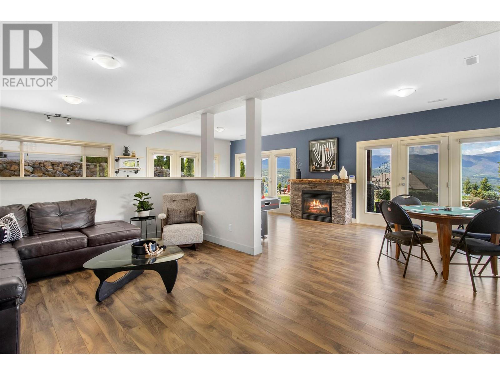 3240 Roncastle Road, Blind Bay
