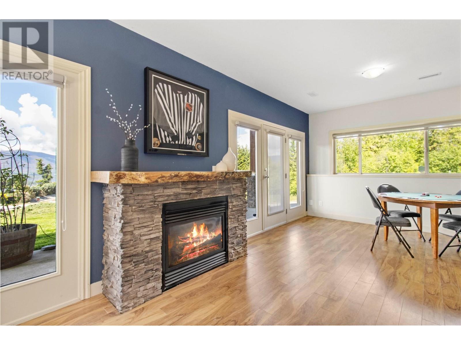 3240 Roncastle Road, Blind Bay